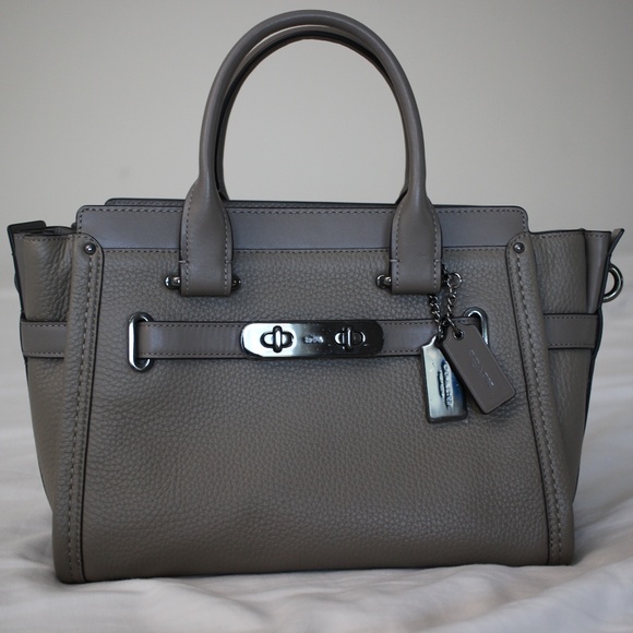 Coach Swagger 27 Pebble Leather in Grey NWT - Picture 2 of 8